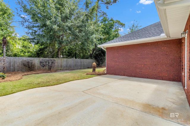 500 Dolphin Avenue, Gulf Shores, AL 36542