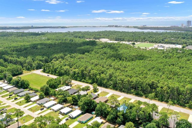 500 Dolphin Avenue, Gulf Shores, AL 36542