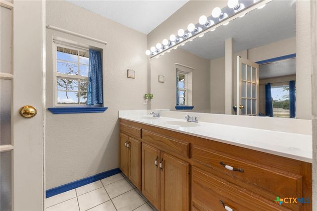 2270 County Road 3340, Kempner, TX 76539