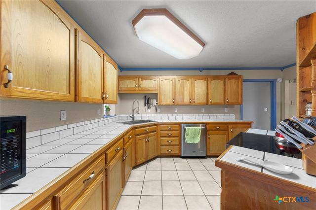 2270 County Road 3340, Kempner, TX 76539