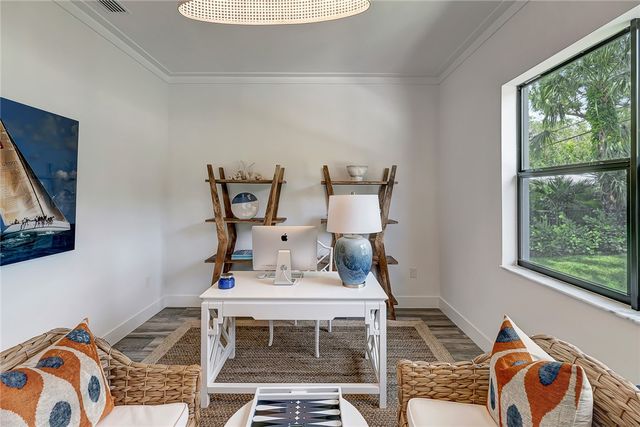 325 Holly Road, Vero Beach, FL 32963