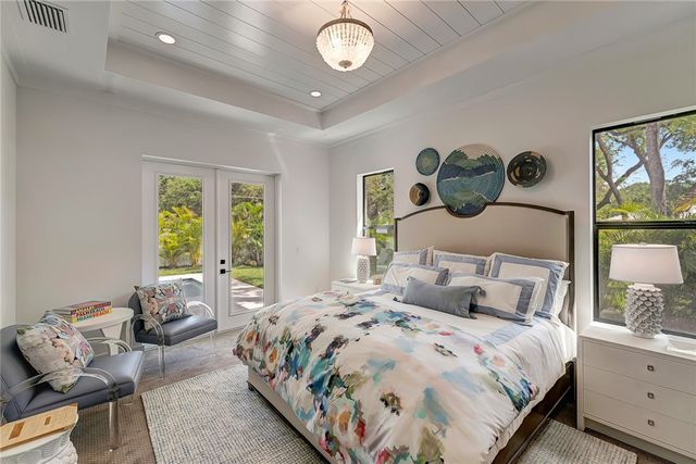 325 Holly Road, Vero Beach, FL 32963