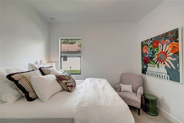 325 Holly Road, Vero Beach, FL 32963