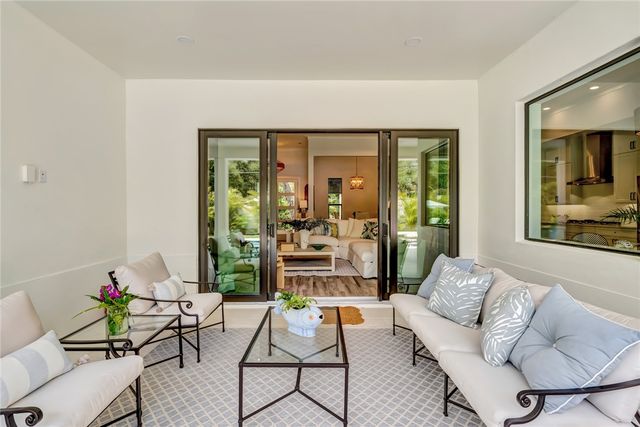 325 Holly Road, Vero Beach, FL 32963