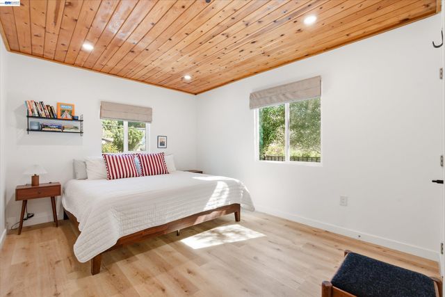 3929 Division St, Los Angeles, CA 90065