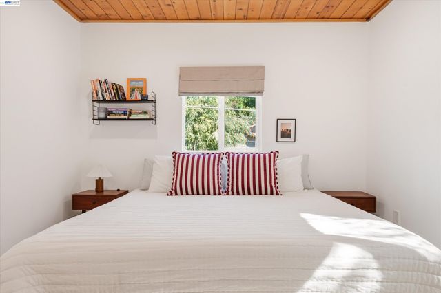 3929 Division St, Los Angeles, CA 90065