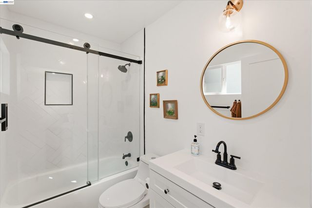 3929 Division St, Los Angeles, CA 90065