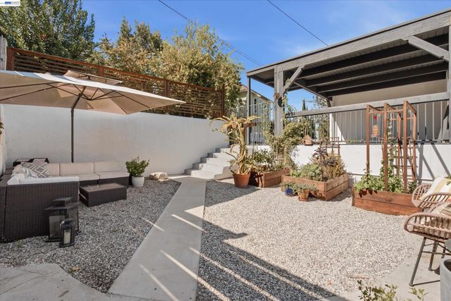 3929 Division St, Los Angeles, CA 90065