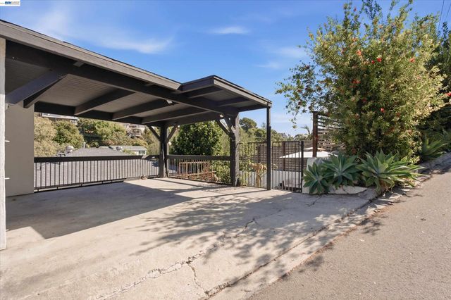 3929 Division St, Los Angeles, CA 90065