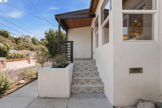3929 Division St, Los Angeles, CA 90065