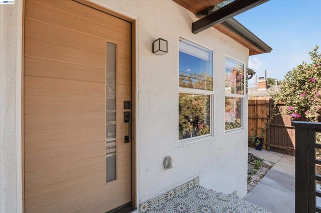 3929 Division St, Los Angeles, CA 90065