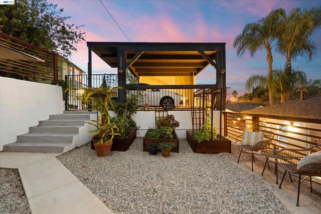 3929 Division St, Los Angeles, CA 90065