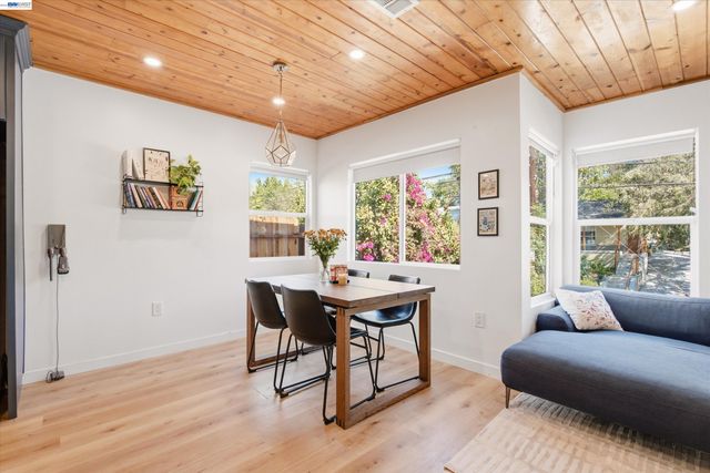 3929 Division St, Los Angeles, CA 90065