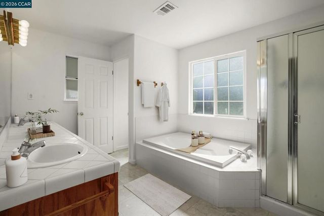 367 Hemleb Ct, Pinole, CA 94564