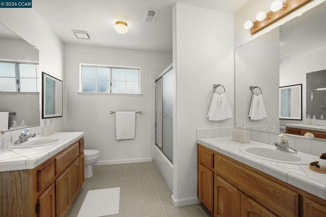 367 Hemleb Ct, Pinole, CA 94564