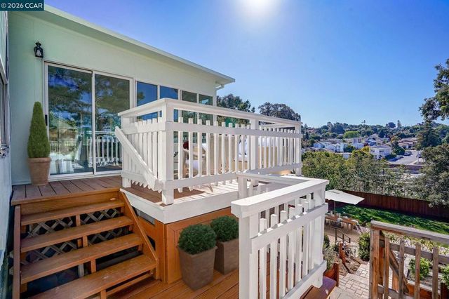 367 Hemleb Ct, Pinole, CA 94564