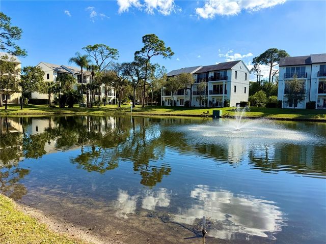 1630 42nd Square 104, Vero Beach, FL 32960