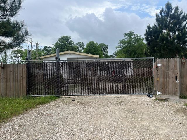 932 Road 5251, Cleveland, TX 77327