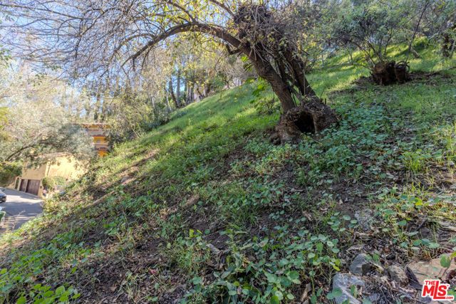 3047 Passmore Drive, Los Angeles, CA 90068