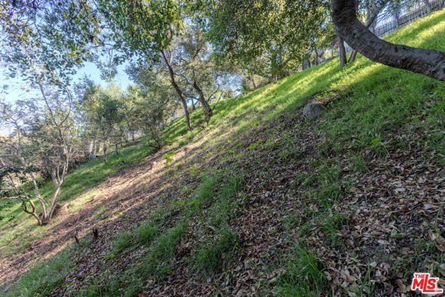 3047 Passmore Drive, Los Angeles, CA 90068