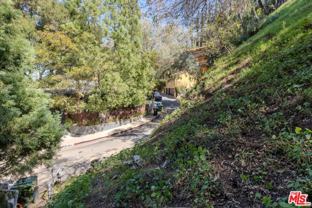 3047 Passmore Drive, Los Angeles, CA 90068