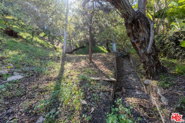 3047 Passmore Drive, Los Angeles, CA 90068