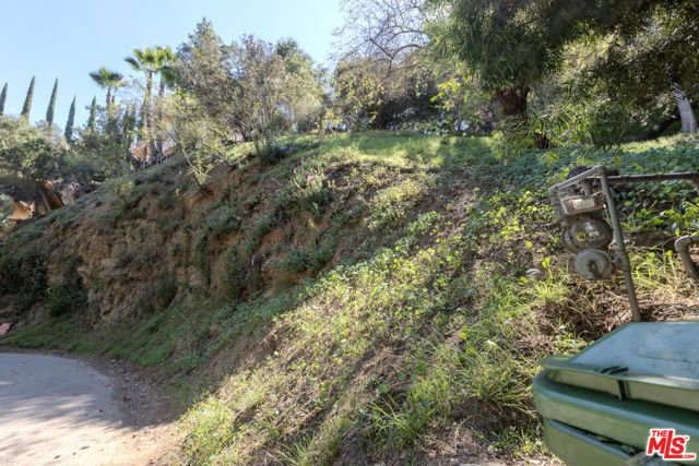 3047 Passmore Drive, Los Angeles, CA 90068