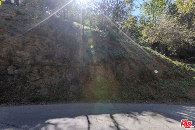 3047 Passmore Drive, Los Angeles, CA 90068