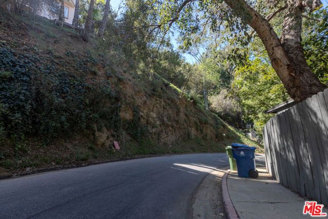 3047 Passmore Drive, Los Angeles, CA 90068