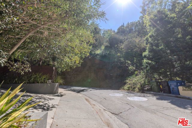 3047 Passmore Drive, Los Angeles, CA 90068