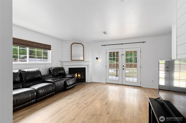 91 Loafer Lane, Port Angeles, WA 98362