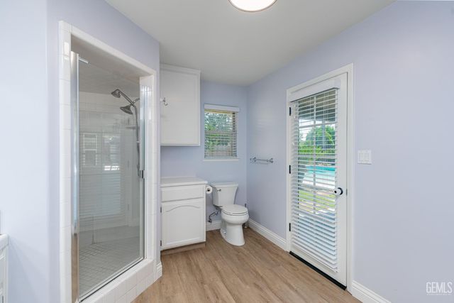11123 Coachlight Court, Bakersfield, CA 93312