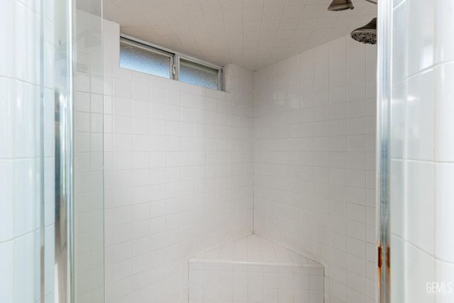 11123 Coachlight Court, Bakersfield, CA 93312