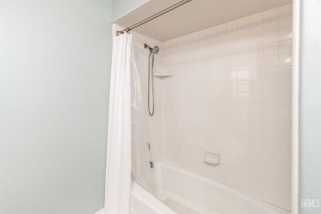 11123 Coachlight Court, Bakersfield, CA 93312