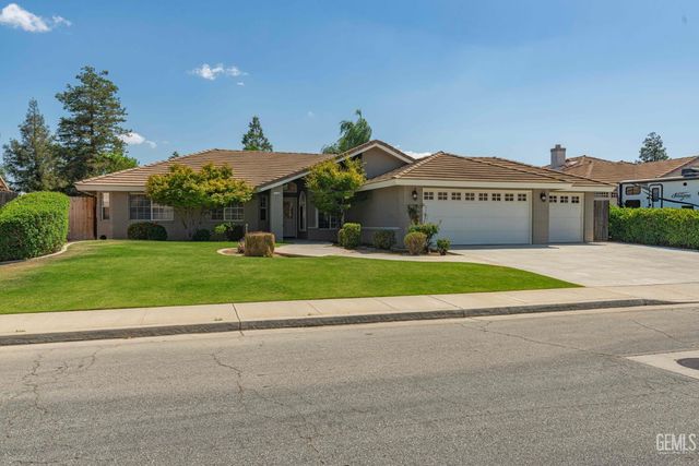 11123 Coachlight Court, Bakersfield, CA 93312
