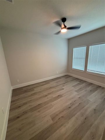 108 E 44th Street B, Houston, TX 77018