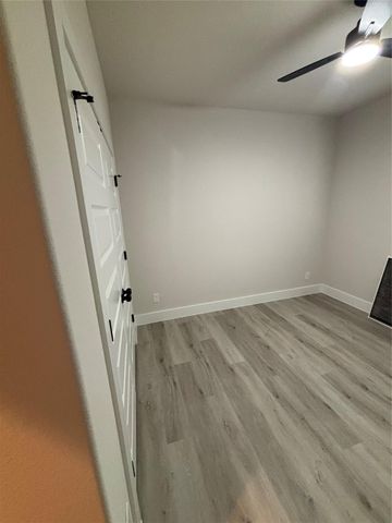 108 E 44th Street B, Houston, TX 77018