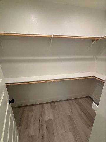 108 E 44th Street B, Houston, TX 77018