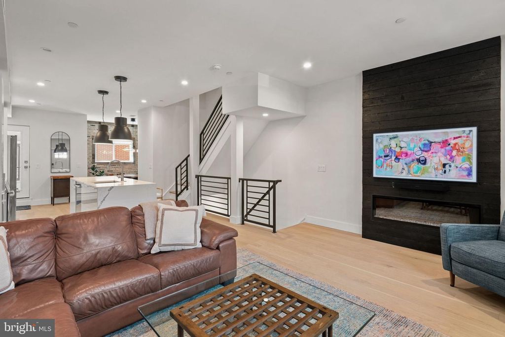 1510 N BAILEY ST #2, PHILADELPHIA, PA 19121 — photo 2