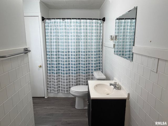 611 S ILLINOIS Street, Springfield, IL 62704