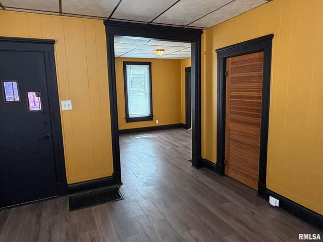 611 S ILLINOIS Street, Springfield, IL 62704