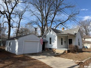 611 S ILLINOIS Street, Springfield, IL 62704