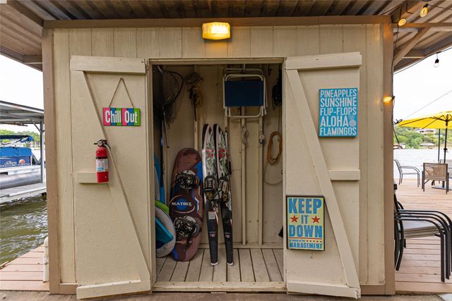 716 Sunrise Ave, Sunrise Beach, TX 78643