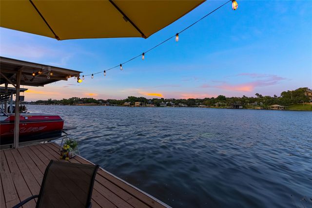 716 Sunrise Ave, Sunrise Beach, TX 78643