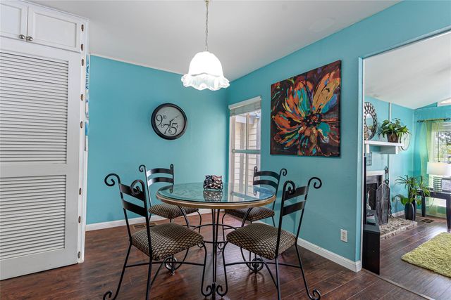 716 Sunrise Ave, Sunrise Beach, TX 78643