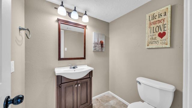 219 April Waters Drive W, Montgomery, TX 77356