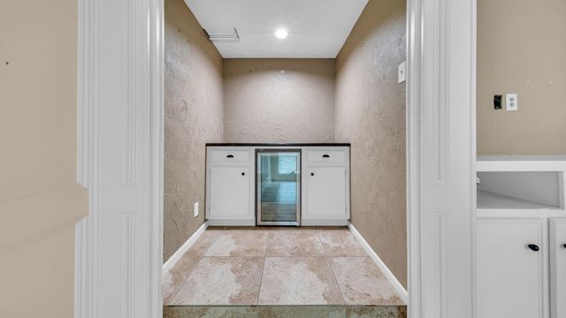 219 April Waters Drive W, Montgomery, TX 77356