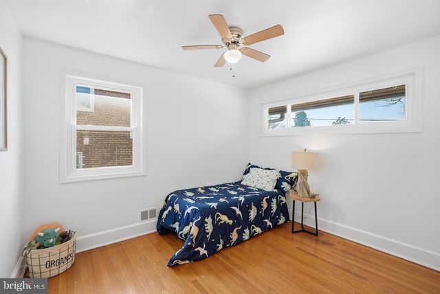 5820 WOODLAND DR, Oxon Hill, MD 20745