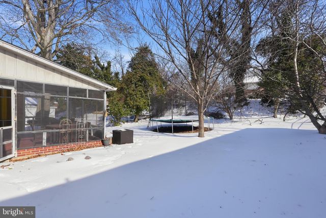 5820 WOODLAND DR, Oxon Hill, MD 20745