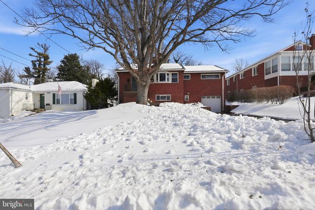 5820 WOODLAND DR, Oxon Hill, MD 20745